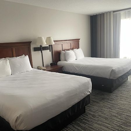 Harmony Inn & Suites Форт-Додж Экстерьер фото