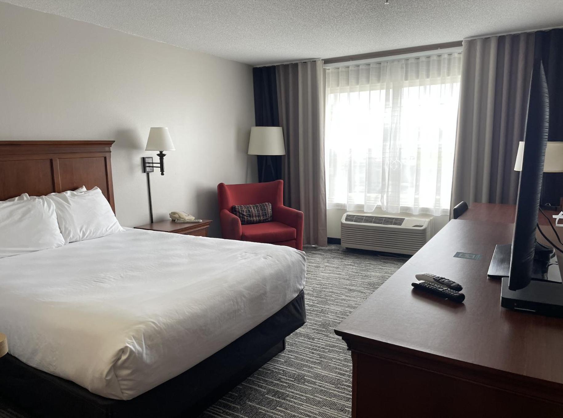 Harmony Inn & Suites Форт-Додж Экстерьер фото
