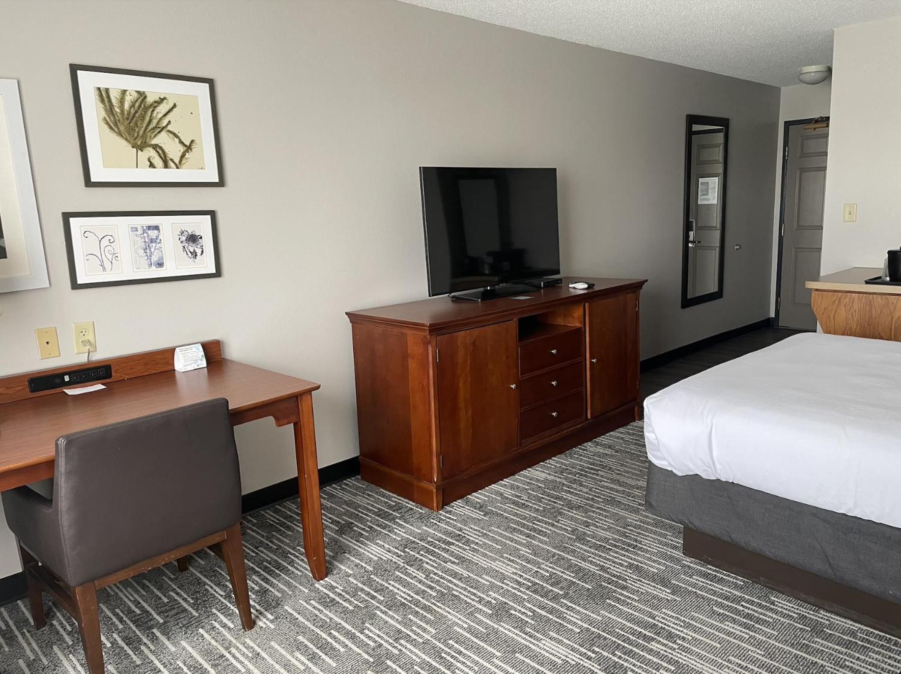 Harmony Inn & Suites Форт-Додж Экстерьер фото