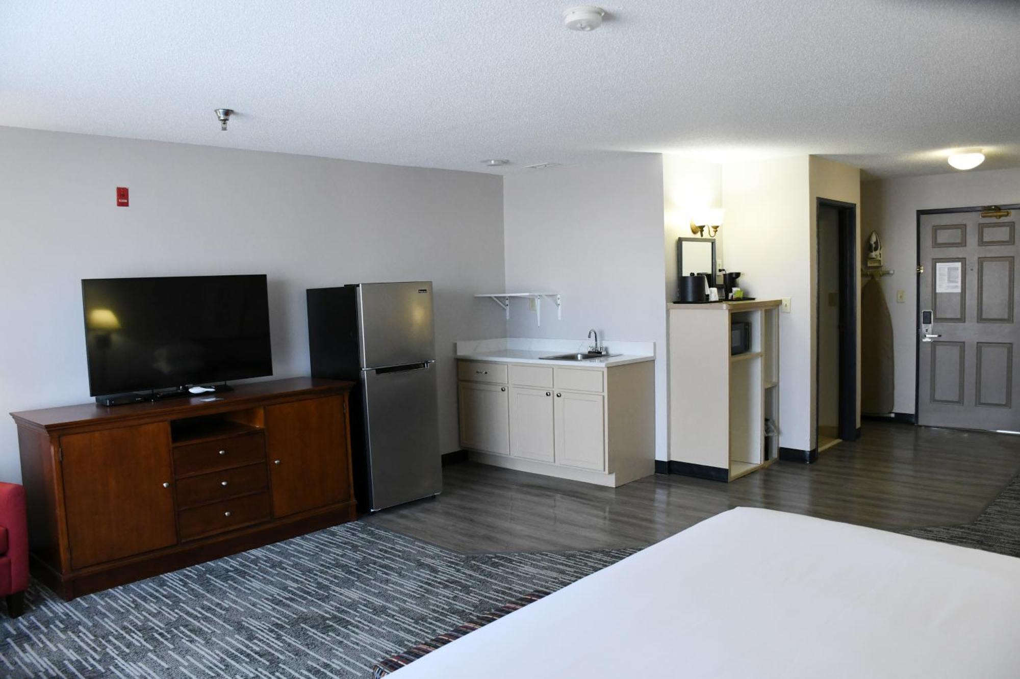 Harmony Inn & Suites Форт-Додж Экстерьер фото